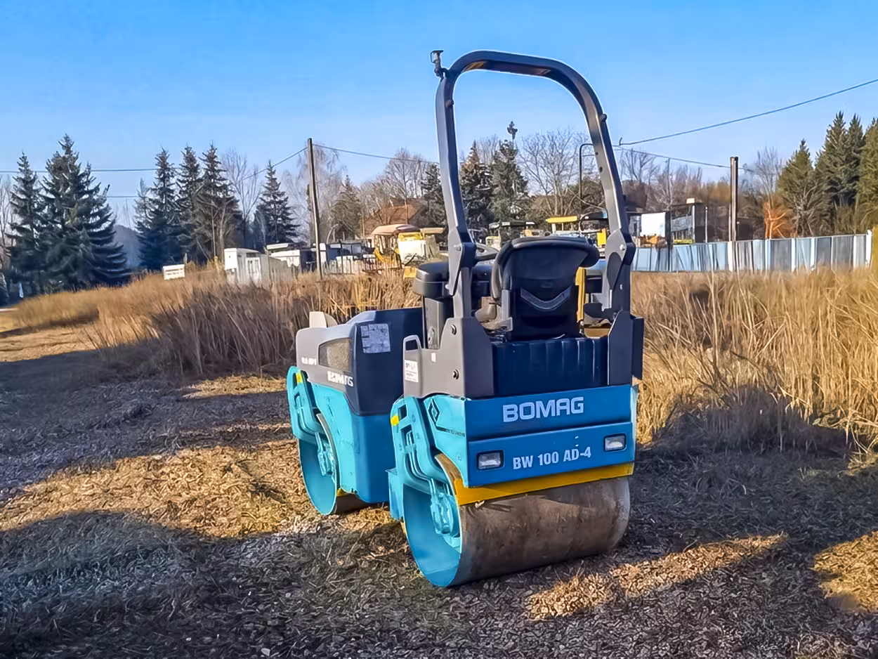 bomag bw 100 ad-4 remasz