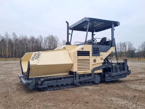 rozściełacz ABG Titan 7820 (Volvo) 2011 rok