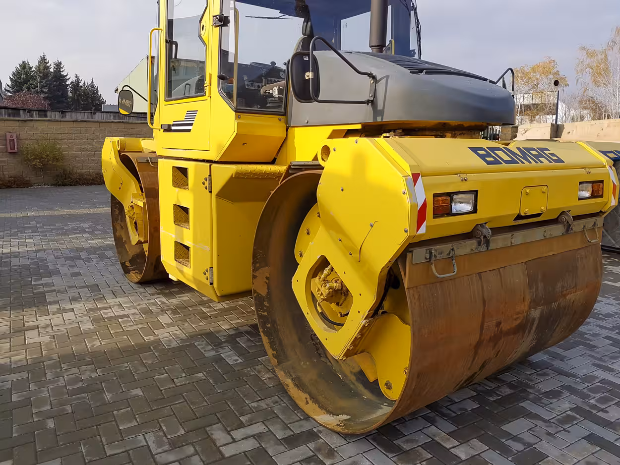 walec tandemowy bomag bw 184 ad