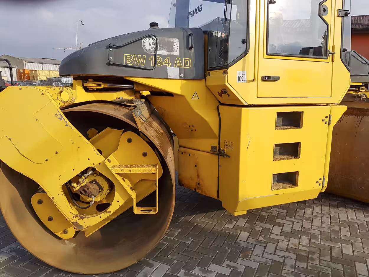 walec tandemowy bomag bw 184 ad